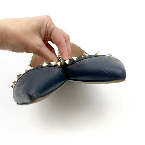 VALENTINO Rockstud Navy Blue Flat Size 37.5 Pointed Toe Leather Gold Stud - Picture 7 of 12